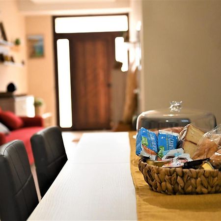 "Il Vecchio Salone" Appartamento In Pieno Centro Con Garage Privato 莱切 外观 照片