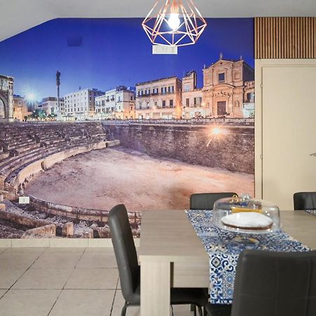 "Il Vecchio Salone" Appartamento In Pieno Centro Con Garage Privato 莱切 外观 照片